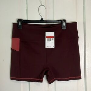 NWT Nike dri-fit tight fit 4’ length shorts‎ size L